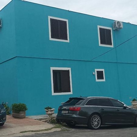 Apartments Andelka باغ المظهر الخارجي الصورة