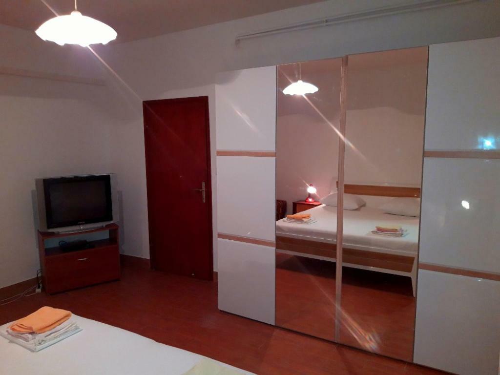 Apartments Andelka باغ المظهر الخارجي الصورة